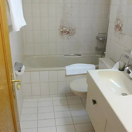 Apartment Sleeps 6 Wifi *